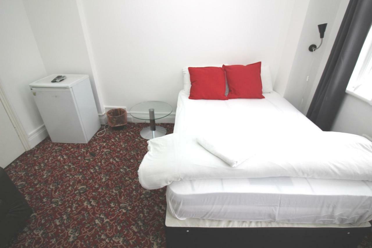 Old Friends Guesthouse Лондон Екстериор снимка